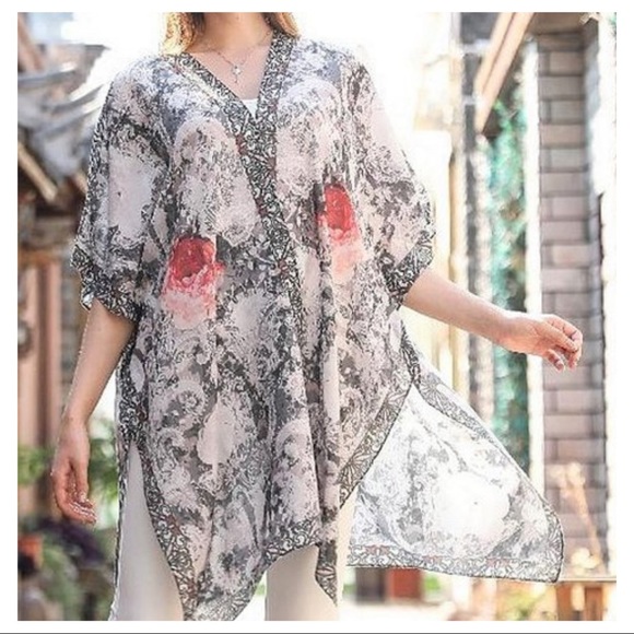 Gray & Pink Abstract Floral Kimono - Picture 2 of 5